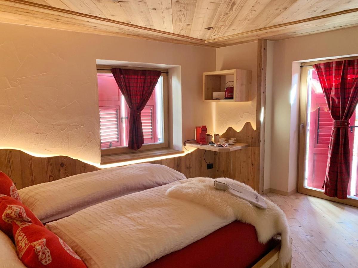 Grizzly Haus & Frosch Restaurant - Teritoria Bed and Breakfast Varena Buitenkant foto