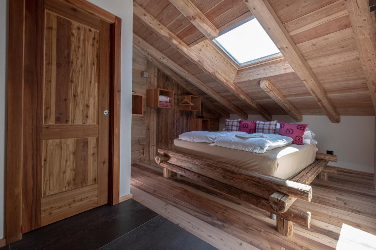 Grizzly Haus & Frosch Restaurant - Teritoria Bed and Breakfast Varena Buitenkant foto