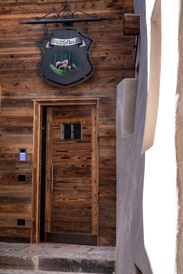 Grizzly Haus & Frosch Restaurant - Teritoria Bed and Breakfast Varena Buitenkant foto