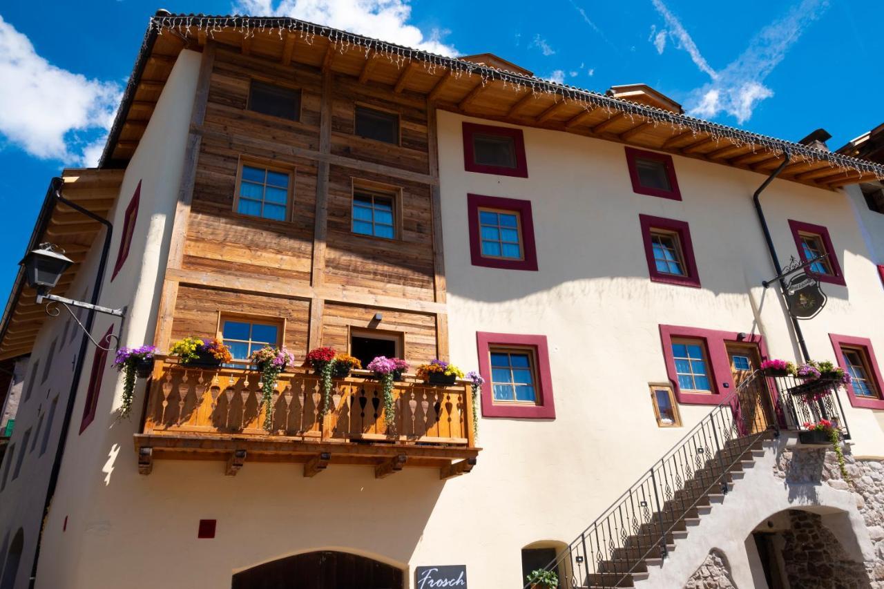 Grizzly Haus & Frosch Restaurant - Teritoria Bed and Breakfast Varena Buitenkant foto