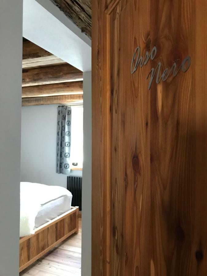 Grizzly Haus & Frosch Restaurant - Teritoria Bed and Breakfast Varena Buitenkant foto