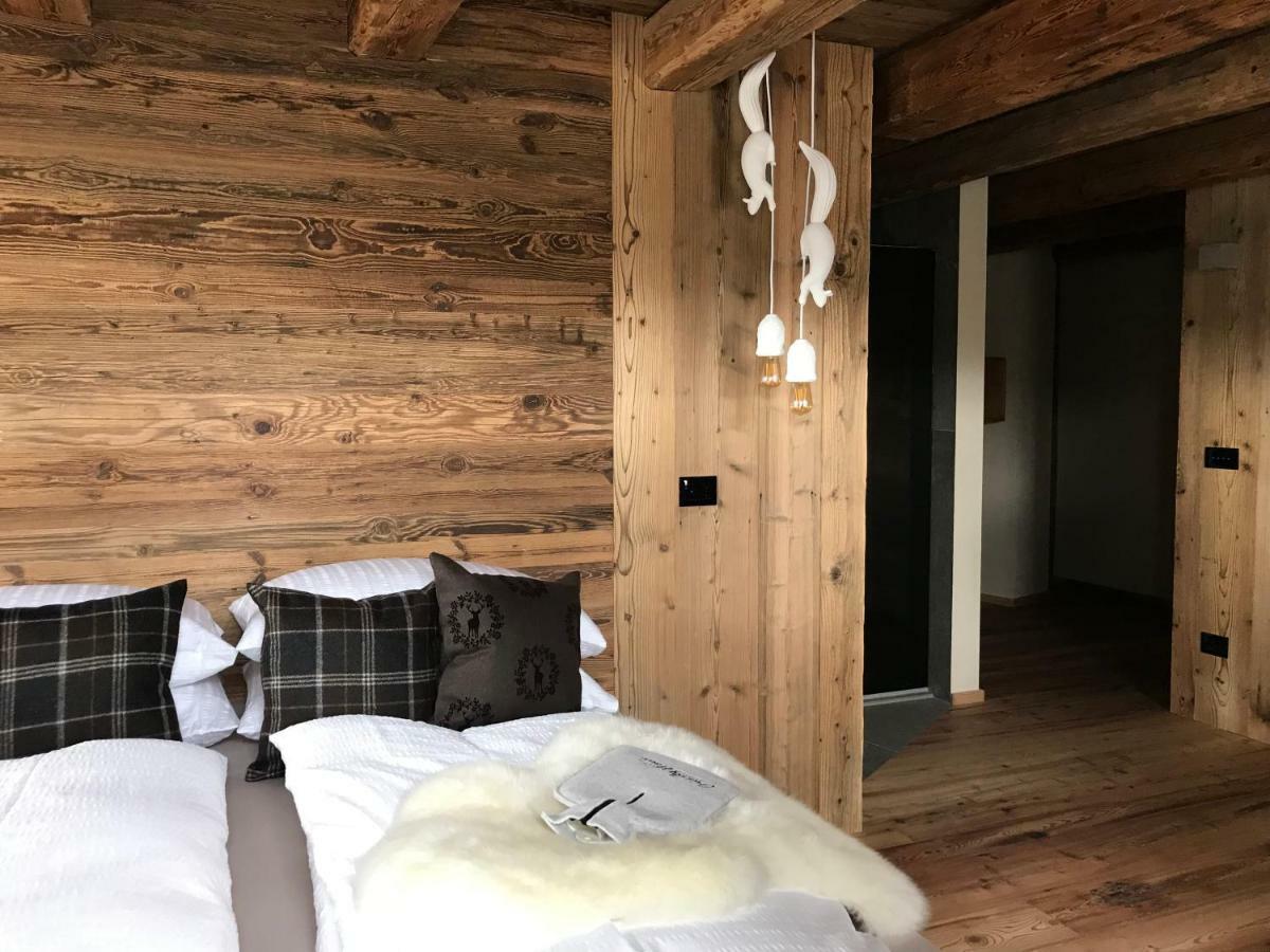 Grizzly Haus & Frosch Restaurant - Teritoria Bed and Breakfast Varena Buitenkant foto