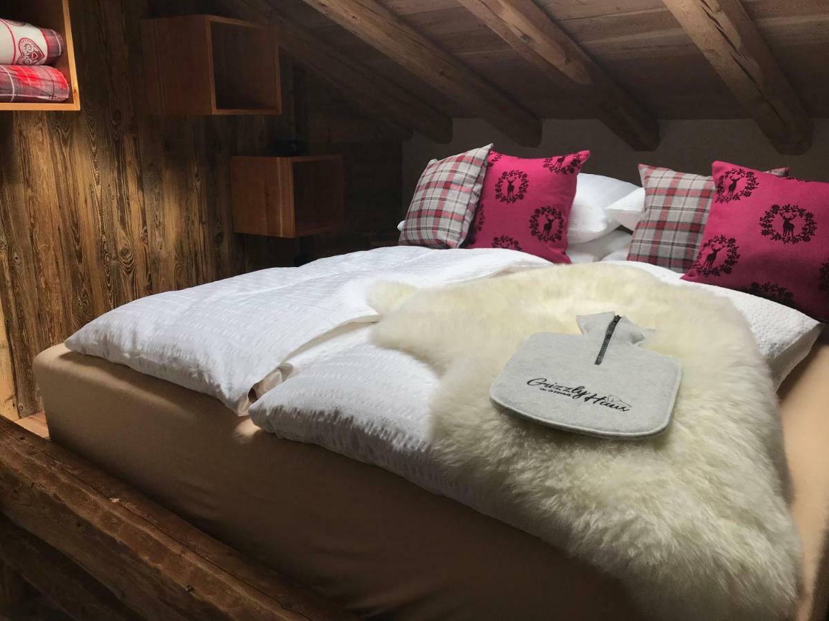Grizzly Haus & Frosch Restaurant - Teritoria Bed and Breakfast Varena Buitenkant foto