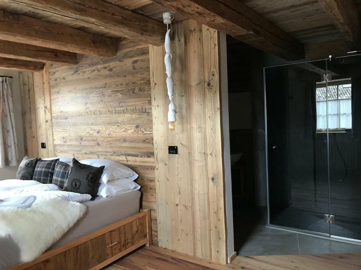 Grizzly Haus & Frosch Restaurant - Teritoria Bed and Breakfast Varena Buitenkant foto