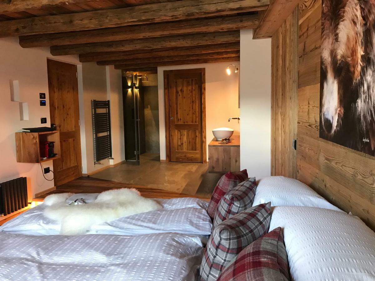 Grizzly Haus & Frosch Restaurant - Teritoria Bed and Breakfast Varena Buitenkant foto